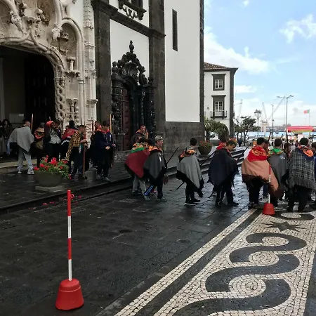 Happy House בית נופש Ponta Delgada